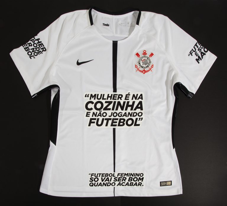 Estrella Galicia 0,0 anuncia patrocínio no uniforme de jogo da equipe  feminina do Corinthians